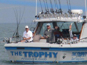 Charter Fishing - 01boat01.jpg